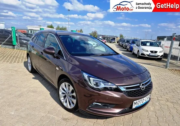 samochody osobowe Opel Astra cena 38990 przebieg: 173000, rok produkcji 2016 z Stargard